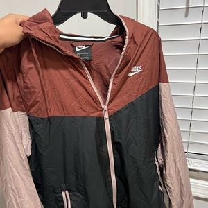 Nike Men’s Windbreaker